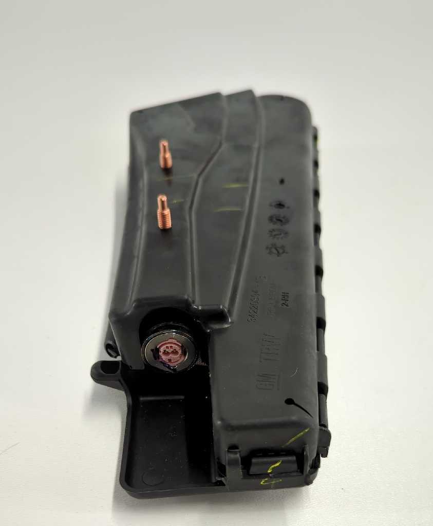 New OEM GM Seat Side Airbag OEM GM 84216835 2017-2025 Enclave XT5 Traverse Enclave Blazer RH genuine