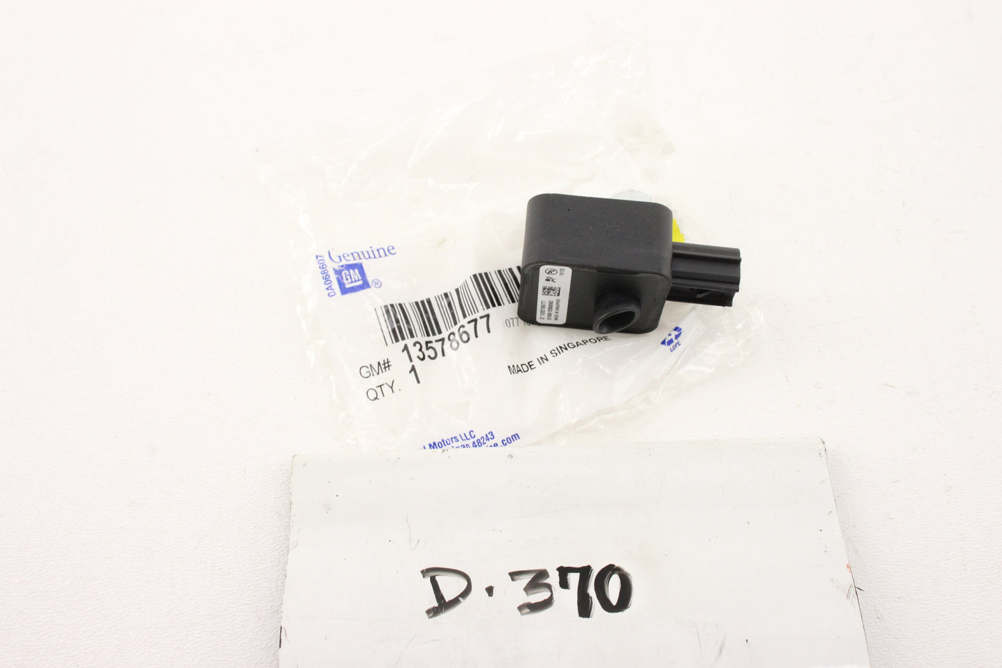 New OEM Genuine GM Side Impact Airbag Sensor 13578677 2013-2019 Silverado Tahoe Escalade Corvette new in box (Copy)