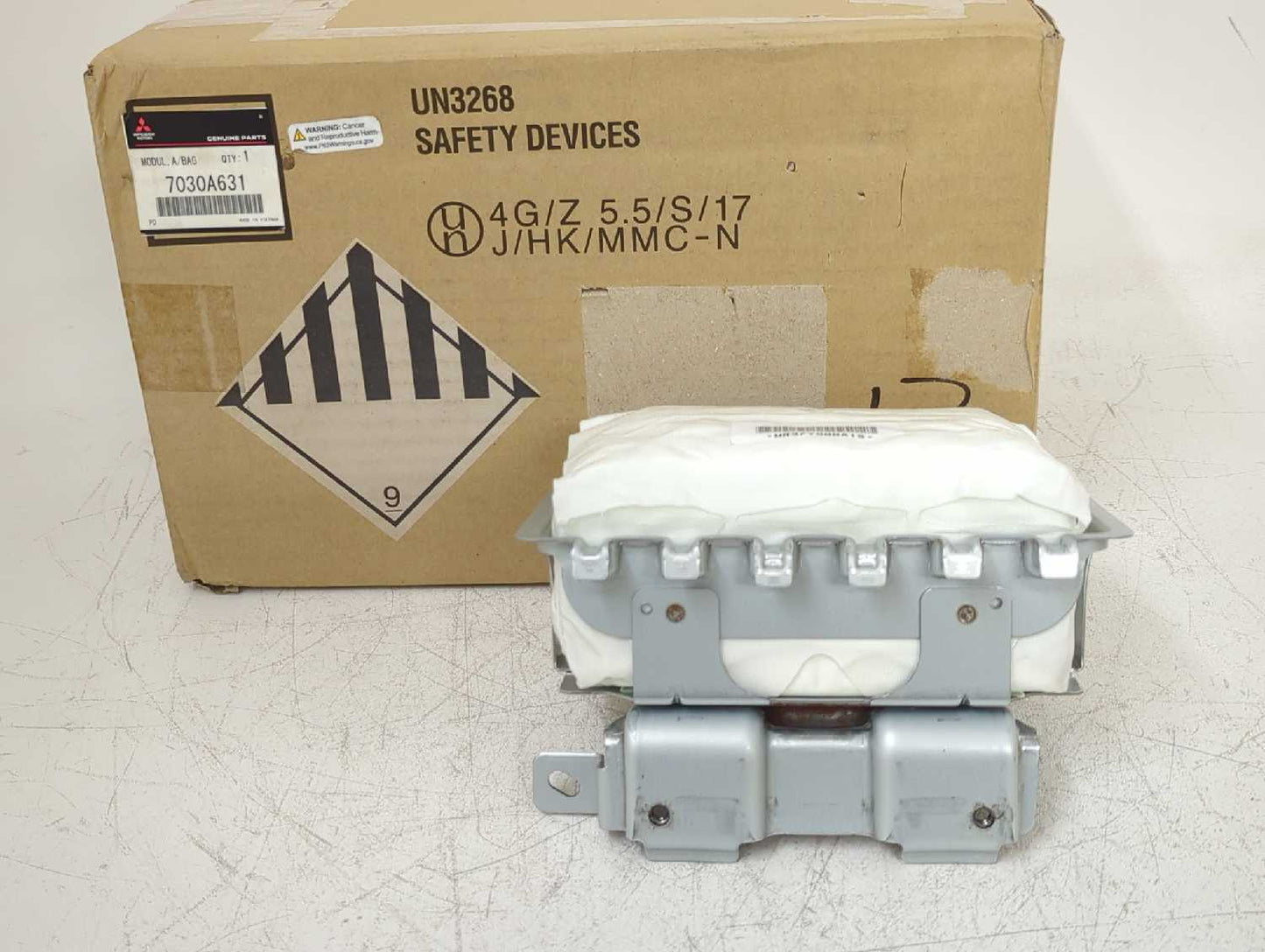 New OEM Genuine Mitsubishi RH Passenger Dash Airbag Right 2018-2025 Eclipse Cross new in the box 7030A631
