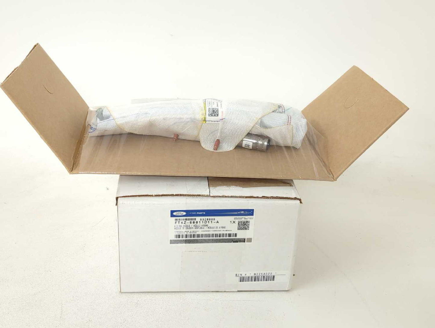 New OEM Genuine Ford LH Driver Seat Airbag Left 2015-2024 Edge FT4Z-58611D11-A new in box