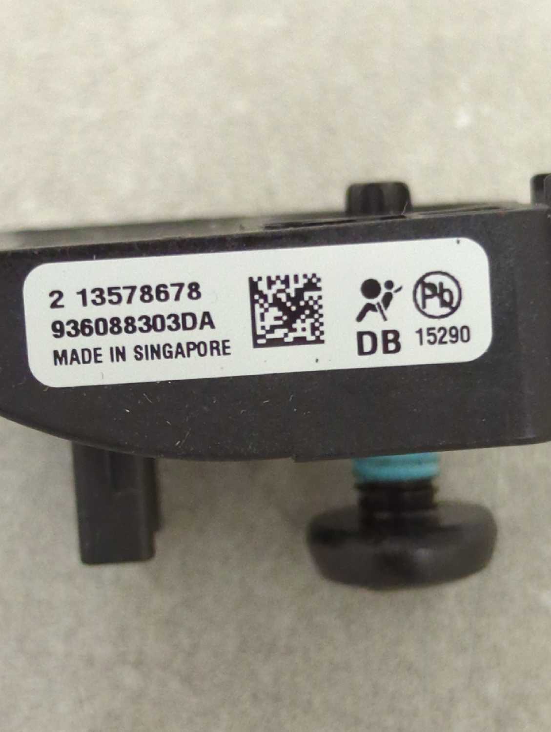 New OEM Genuine GM Side Impact Airbag Sensor 13578678 2013-2019 Silverado Tahoe Escalade Corvette new in box