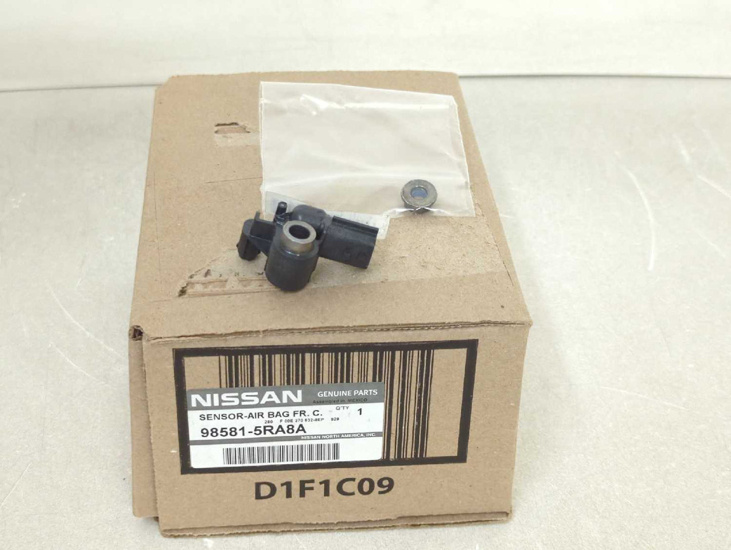 New OEM Nissan Front Center Airbag Impact Sensor 98581-5RA8A – 2018-2025 Kicks Leaf Sentra Titan Versa genuine