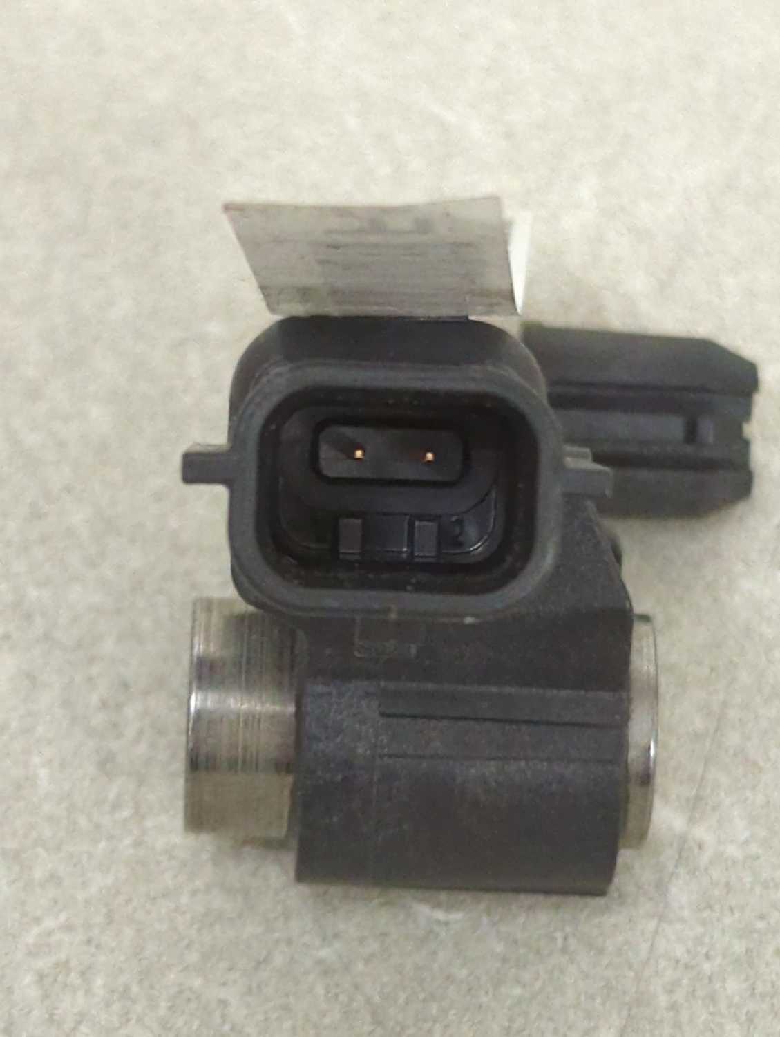 New OEM Nissan Front Center Airbag Impact Sensor 98581-5RA8A – 2018-2025 Kicks Leaf Sentra Titan Versa genuine