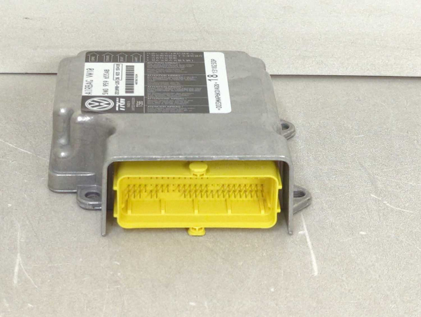 New OEM Genuine Volkswagen VW Airbag Control Module 2016-2018 Tiguan 5N0959655AB005 new in box
