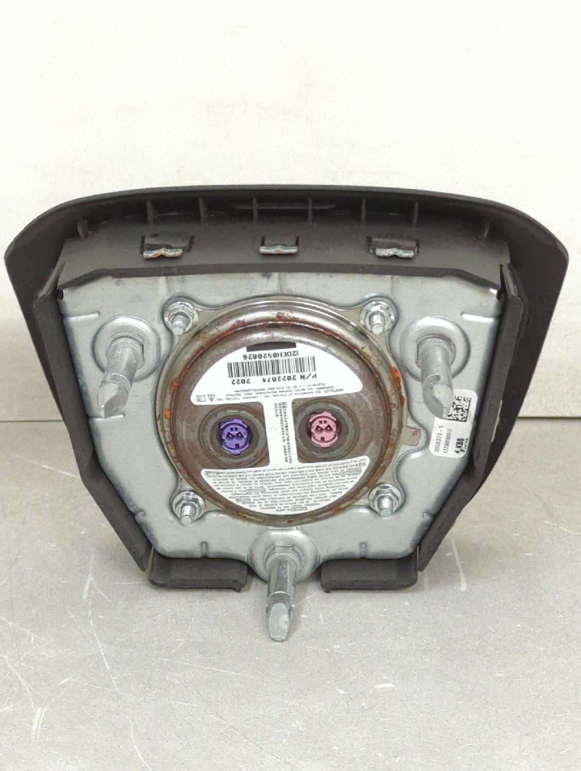 New OEM GMC Terrain Denali Driver Steering Wheel Airbag 85135697 – 2018-2021 Black/Artemis genuine