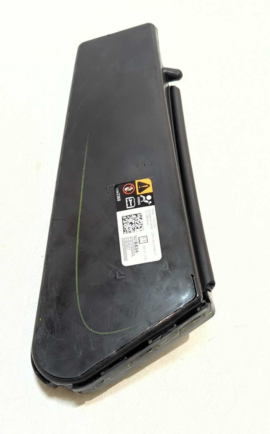 New OEM GM Seat Side Airbag OEM GM 84216834 2017-2025 Enclave XT5 Traverse Enclave Blazer LH genuine