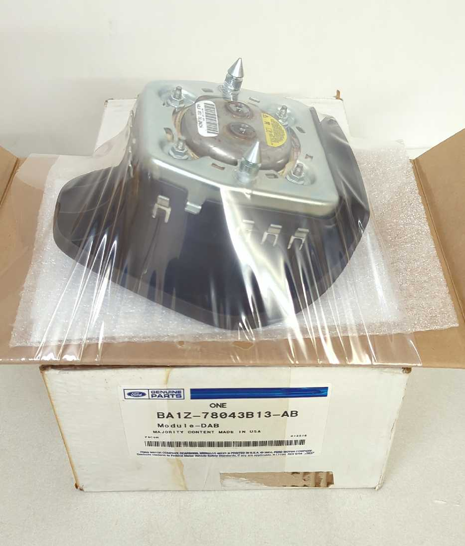 New Genuine Ford OEM Driver Steering Wheel Airbag 2011-2015 Lincoln MKX LH Stone Grey BA1Z-78043B13-AB new in box