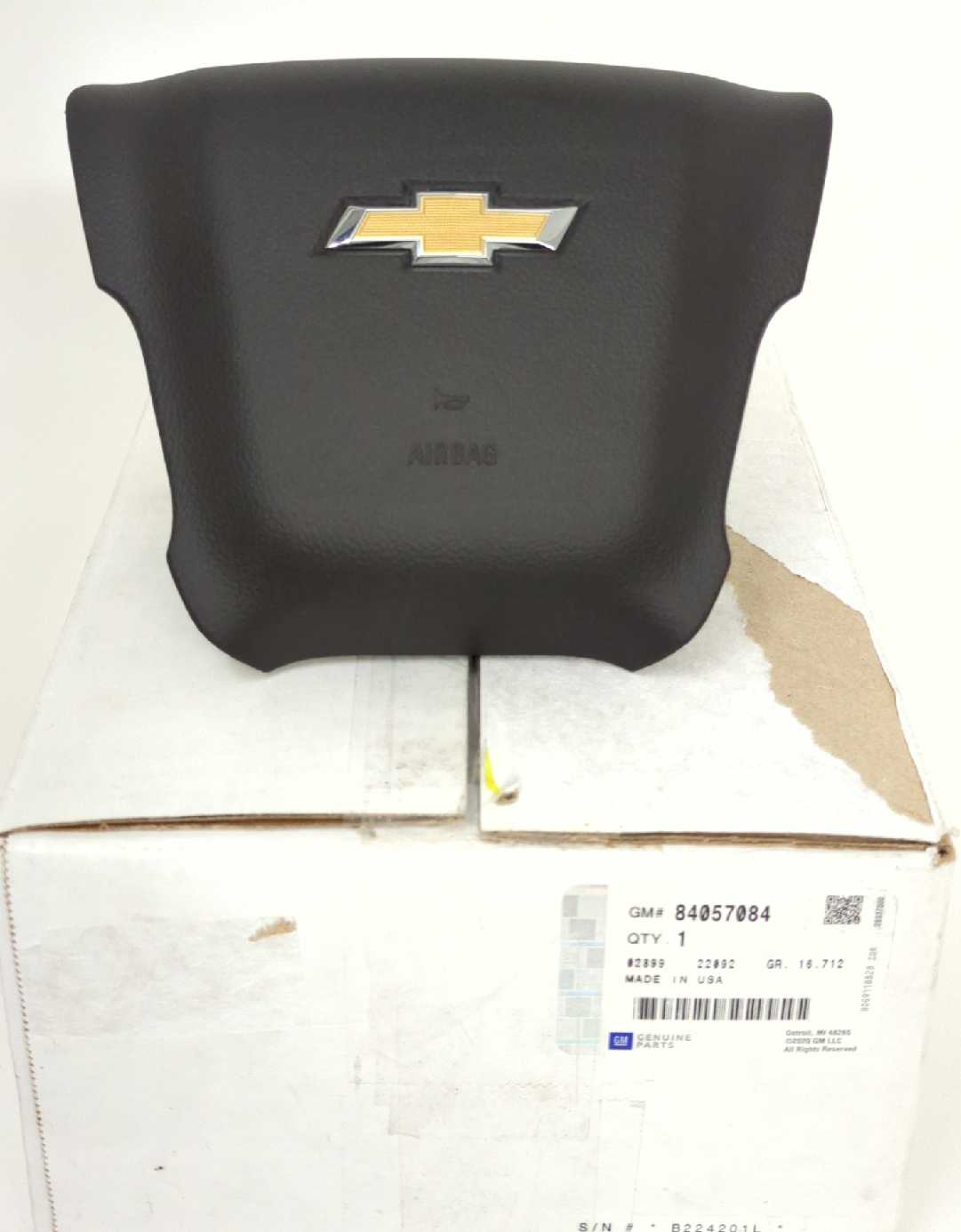New OEM Genuine GM Airbag Air Bag LH Driver Left 2014-2020 Chevy Tahoe Suburban Silverado 1500 Jet Black 84057084