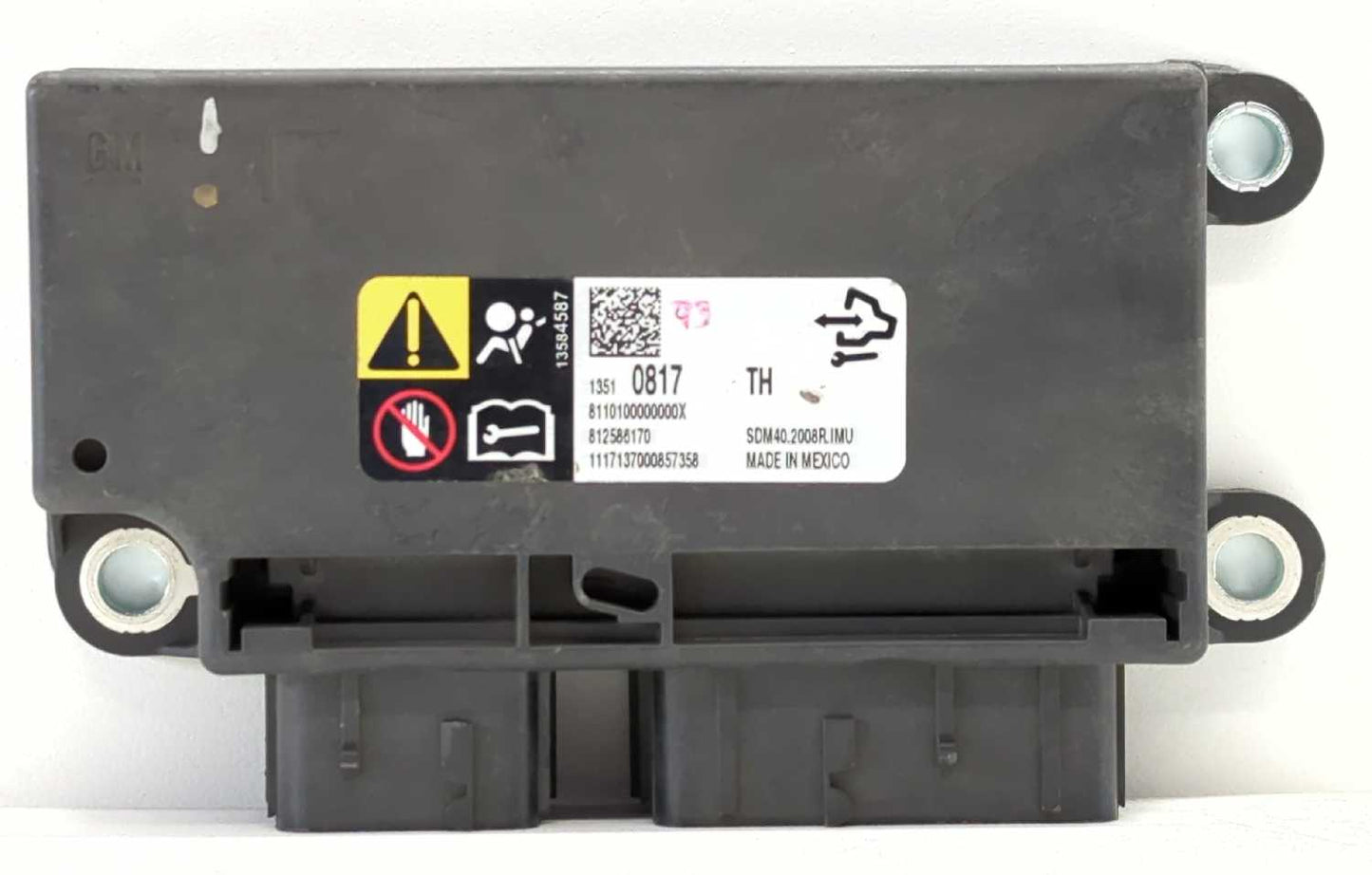 G93 New OEM GM Airbag Sensing & Diagnostic Module 13510817 13523858 13518680 13518660  2017-2024 Acadia Blazer CT5 CT6 LaCrosse Malibu Regal XT4 XT5 Camaro