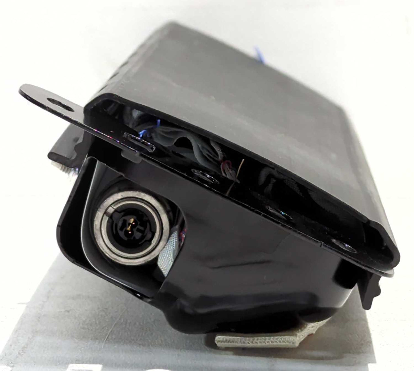 New OEM genuine Ford LH Knee Airbag Driver 2020-2026 Explorer Aviator LB5Z-78045J77-AA new in box