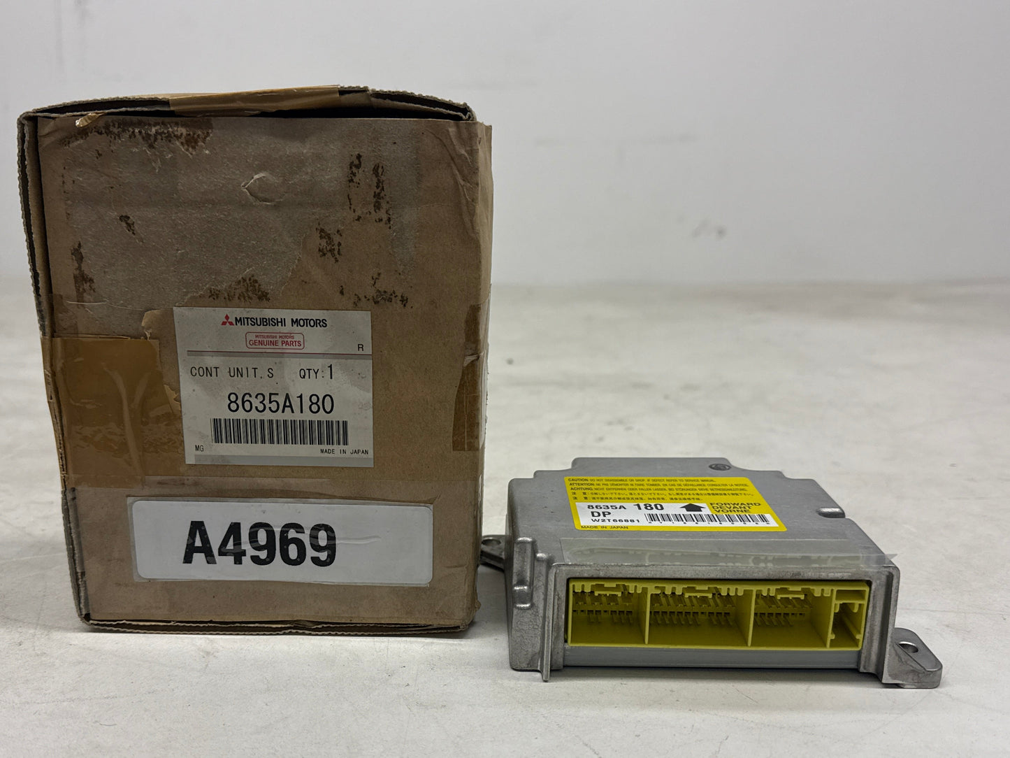 "New OEM Mitsubishi Montero Pajero Airbag Control Module 8635A180 – 2008-2021 SRS ECU genuine