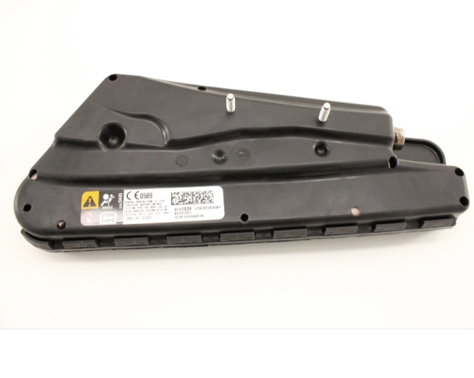New OEM Genuine GM Front LH Seat Air Bag Airbag Module 2016-2023 Chevy Malibu Buick LaCrosse 84151634 new in the box